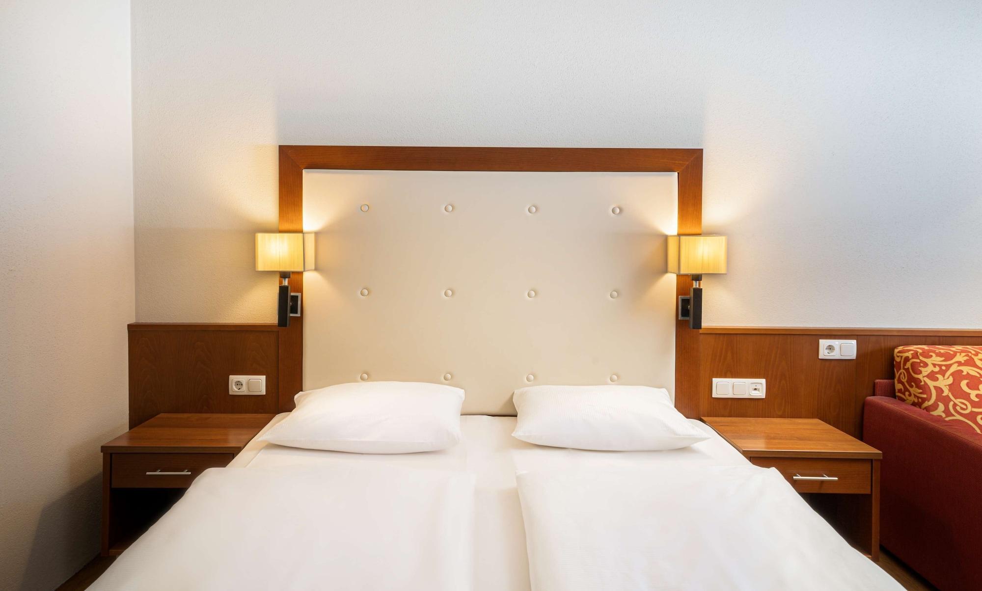 คูโฮเต็ล บาย ริลาโน Hotel ไวดริง ภายนอก รูปภาพ